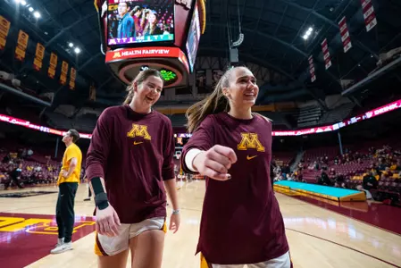 Stewart_Annika, Braun_Mara