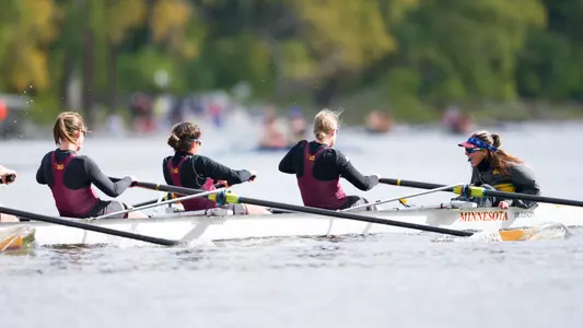 Rowing V8 boat