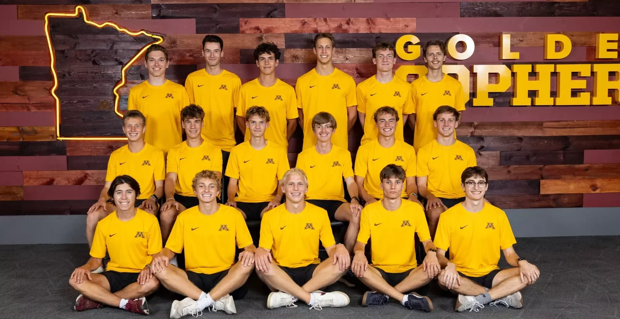 2024 men's cross country team photo