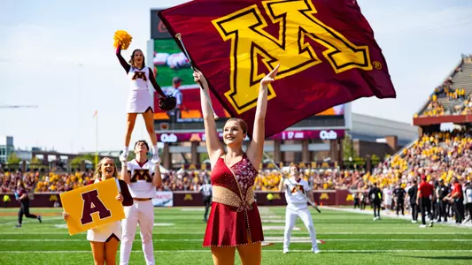 Spirit Squad at Huntington Bank Stadium