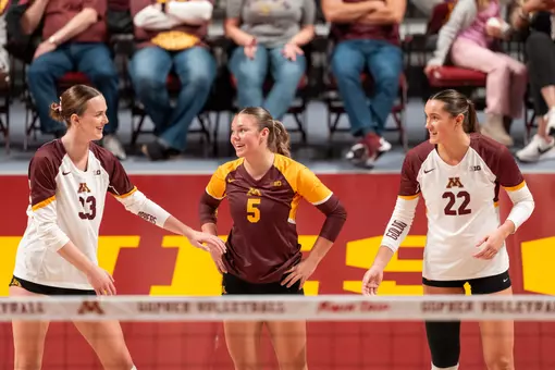 Kinney_Kelly, Garr_McKenna, Hanson_Julia