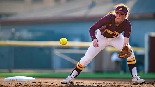 Scarlett Kuhn Grounder Concordia