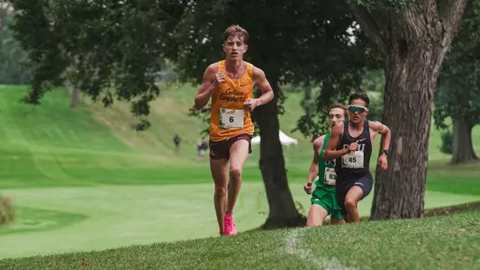 aidan jones running at the 2025 roy griak invitational