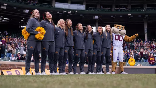cheer, Goldy Gopher