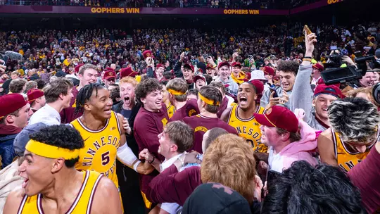 court storm, fans, celebration, team, Mitchell_Frank, Edmonds_Trey, Williams_Caleb