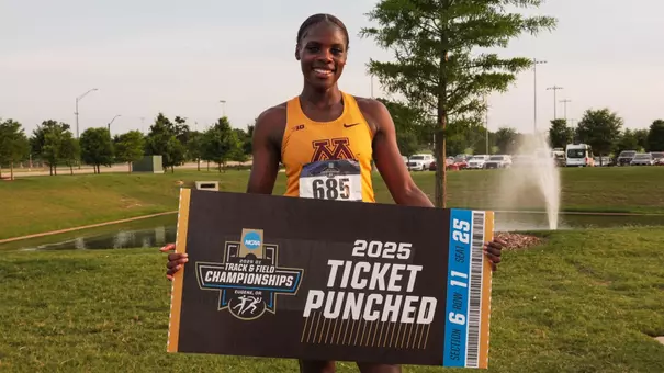dyandra gray 400m hurdles ticket punched ncaa west regional 2025