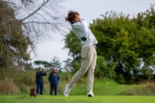 Chun-Ta teeing off