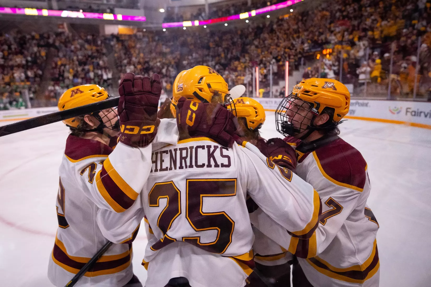Henricks_Tanner, team, celebration