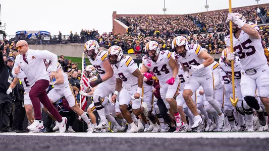 Fleck, Team, Entrance