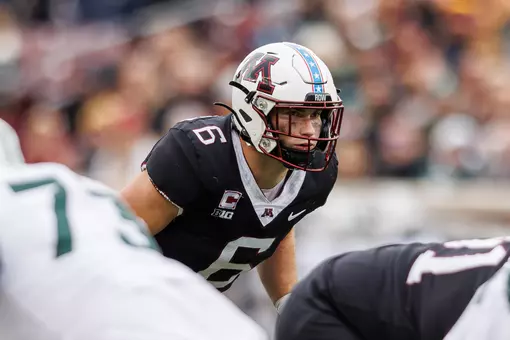 Minnesota linebacker Maverick Baranowski competes in a game in 2025