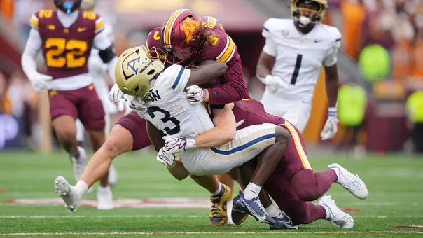 Gopher Football, Defense, Big Tackle