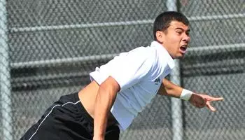 Dome Takes No. 2 Player to Three Sets Image