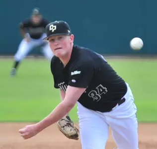 Cal Poly Produces 14 Hits in 7-2 Win Over Santa Clara Image