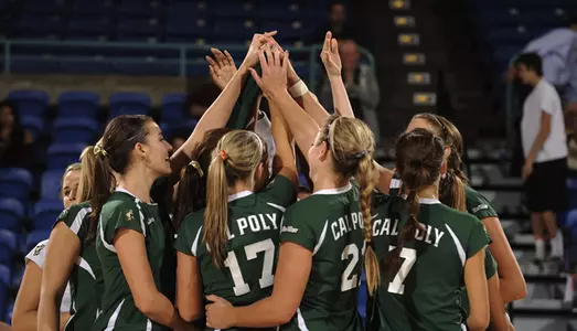 Click to enlarge Mustangs Push No. 4 Illinois, Fall in Four Image