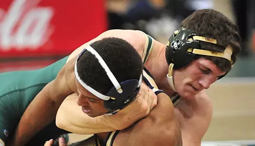 No. 19 Cal Poly Wrestling Team Falls to No. 6 Wyoming 26-9 Image