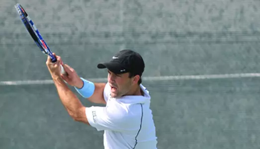 Men's Tennis Falls to No. 27 San Diego, 4-2 Image