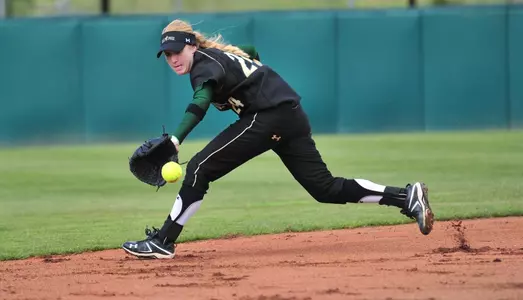 Mustangs Halve Saturday Slate at Louisville Slugger Classic Image