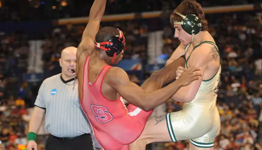 Novachkov Places Third, DesRoches Eighth in NCAA Championships Image