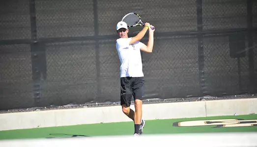Men's Tennis Dominate Radford in Non-Conference Match, 5-2 Image