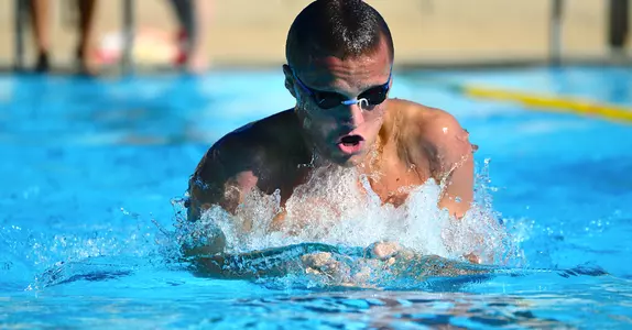 Southern California Outlasts Cal Poly, 152-104 Image