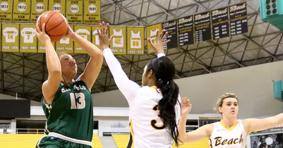 Second-Half Comeback Lifts Long Beach State to 65-53 Win Over Cal Poly Image