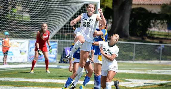Loyola Chicago Edges Cal Poly in Last Minute at Marquette Invitational Image