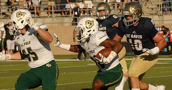 UC Davis Holds On for 31-28 Win Over Cal Poly in Battle for Golden Horseshoe Image