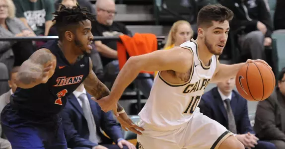 Cal Poly Men's Basketball Outdistanced by Hawai'i, 82-61 Image