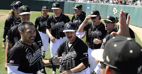 Cal Poly Erupts for 16 Runs on 16 Hits; Salvages One Win in LMU Series Image