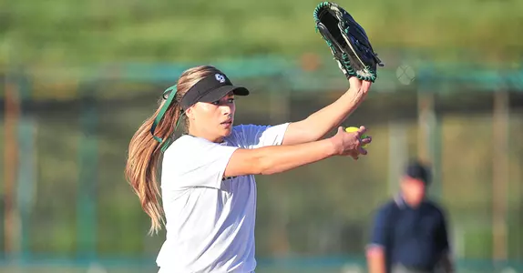 Chalmers Throws Four-Hitter, but Cal Poly Falls at UC Davis in Finale, 1-0 Image