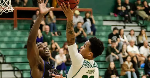 Cal Poly Scores Last Six Points to Edge UC Riverside, 71-68 Image
