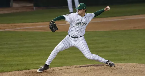 Cal Poly Wraps Up Doubleheader Sweep Against Dartmouth with 11-2 Win Image