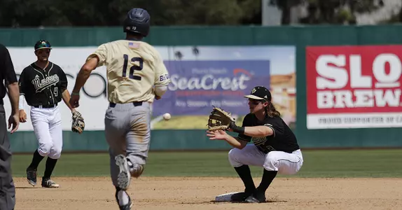 UC Davis Wins Slugfest, 16-10, to Salvage One Victory in Big West Series Image