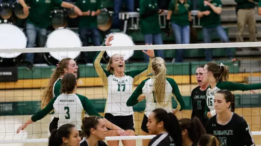 Cal Poly volleyball vs Hawaii, 2017