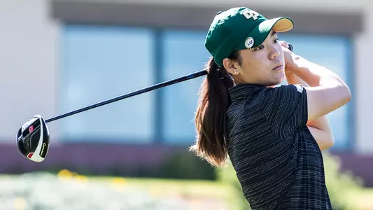 Elizabeth Scholtes with a tee shot.
