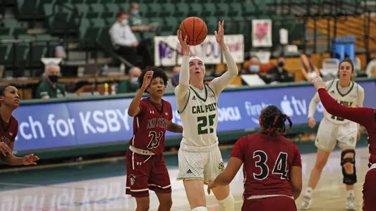 Kirsty Brown of the Cal Poly Mustangs looks to score vs. New Mexico State on Dec. 10, 2020 (Photo by Owen Main)
