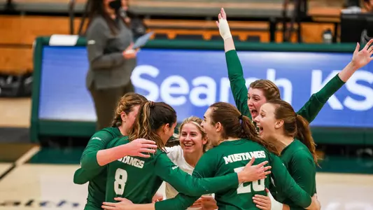 Cal Poly Volleyball vs. LBSU 10-30-21