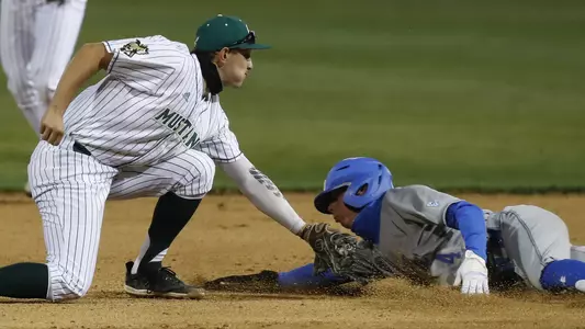 Brooks Lee applies tag on caught steal.