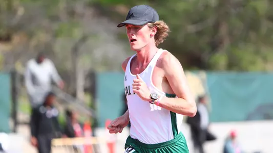 Cal Poly's Justin Robison runs on March 23, 2019 in San Luis Obispo (Photography 805 ©)