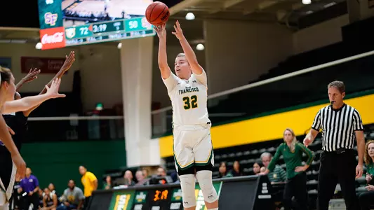 Julia Nielacna joins Cal Poly from USF. (Image by Chris M. Leung)