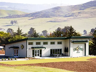 Mustang Golf Academy exterior