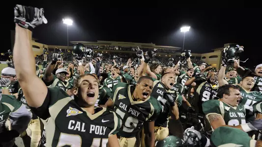 Mustangs celebrate football win.