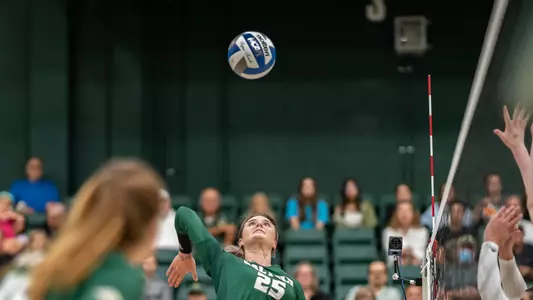 Lizzy Markovska attack vs UC Davis 10/8/22