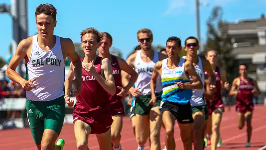 Aidan McCarthy leads the field early in 1,500.