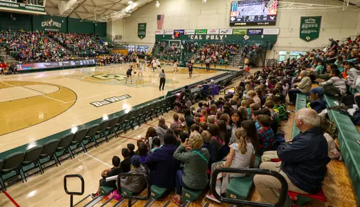 Women's basketball game at Mott.