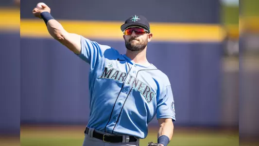Mitch Haniger warms up prior to a recent game.