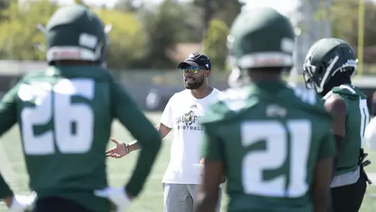 Asa Jackson coaches his players.
