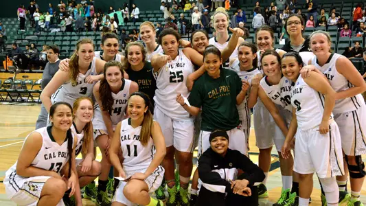 Women's Basketball Alumni Photo