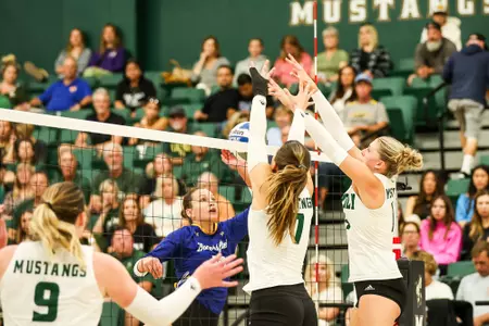 Emme Bullis, Kate Slack block