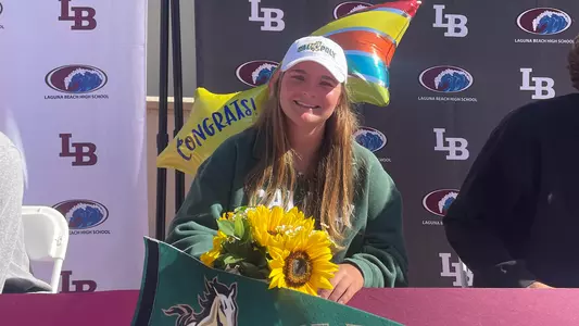 Jessica MacCallum signing story